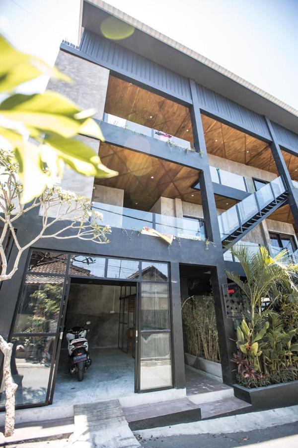 Escotel Krisnantara Canggu  Bagian luar foto